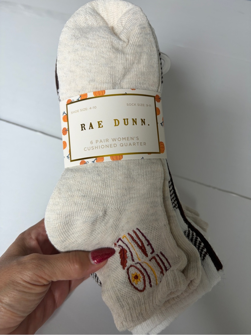 Rae Dunn Fall 6 Pack Cream Women's Cushioned Quarter Socks Shoe size 4-10